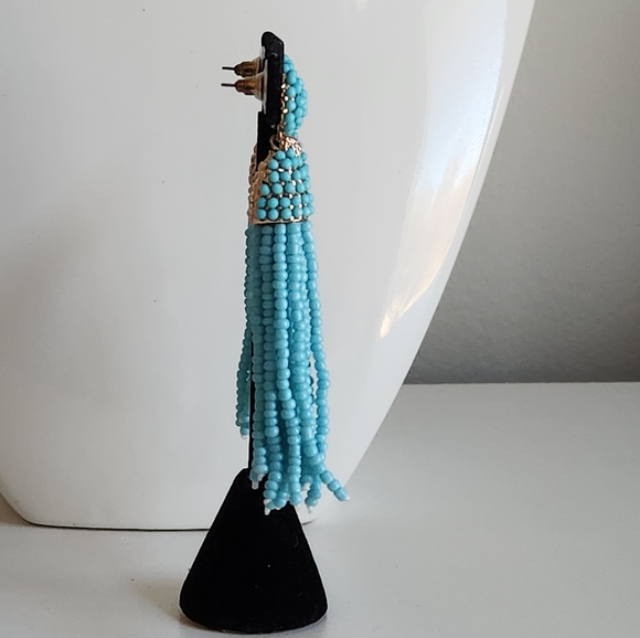 EUC Turquoise color drop earrings.  Pierced - Picture 4 of 4